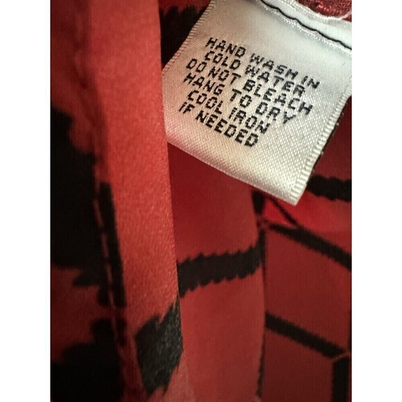 Signature Studio Shirt Womens L Red Black Colorful Relaxed Lightweight Top - Picture 5 of 11